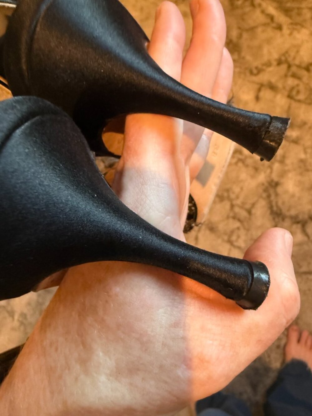 Rare Manolo Blahnik Feather Slingbacks made exclusively for Neiman Marcus 2008 - Picture 11 of 11
